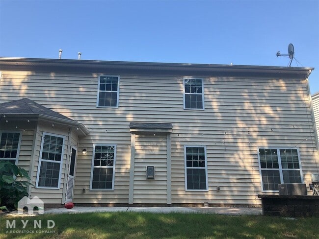 Building Photo - 9420 Ardrey Woods Dr