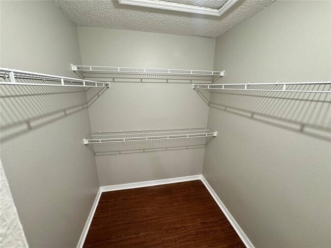 Building Photo - 10 Sawfish Ln