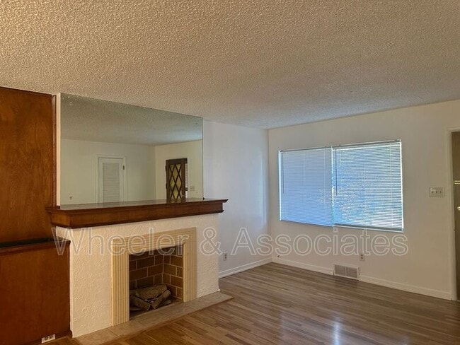 Building Photo - 938 Bel Mar Dr