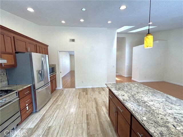 Building Photo - 904 Sky Meadow Pl