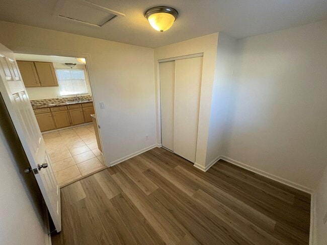 Building Photo - Downtown Home with Large Deck and OCEAN VIEWS!