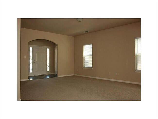 Building Photo - 1317 Castleberry Dr