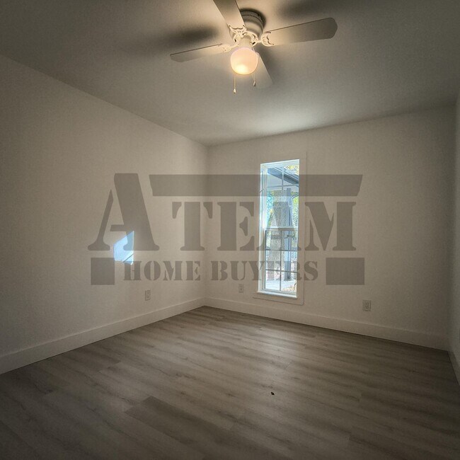 Building Photo - Fully remodeled 4-bedroom, 2-bathroom home