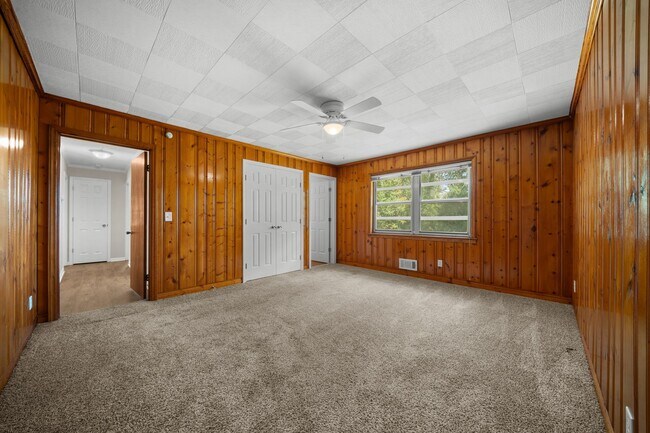 Building Photo - 409 Granade St