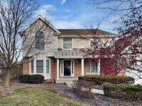 Building Photo - 2815 Sharon Dr