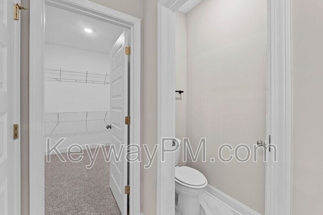 Building Photo - 8049 Kinsale Ave SE