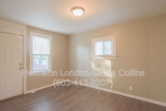 Building Photo - 5733 Albia Terrace