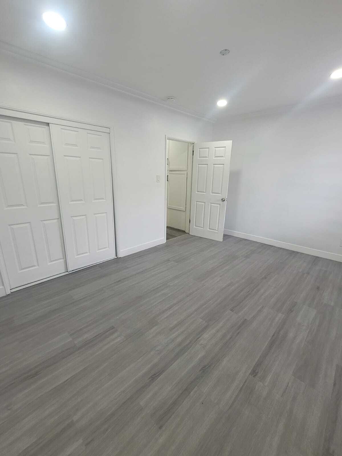 Building Photo - 4620 Tweedy Blvd