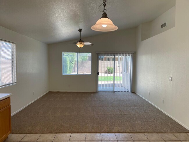 Building Photo - 6831 S 33rd Dr