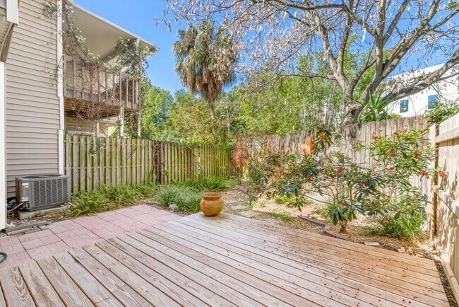 Building Photo - 1507 S Alabama Ave