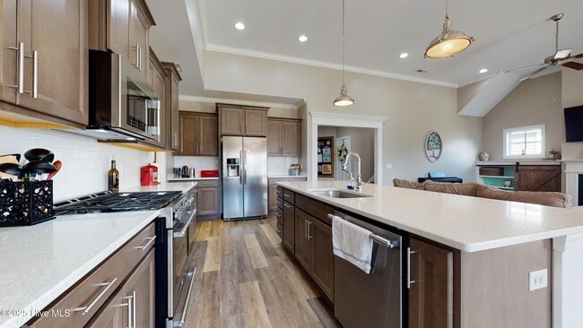 Building Photo - 486 W Craftsman Wy