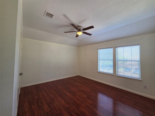 Building Photo - 6534 Briar Moss Ln