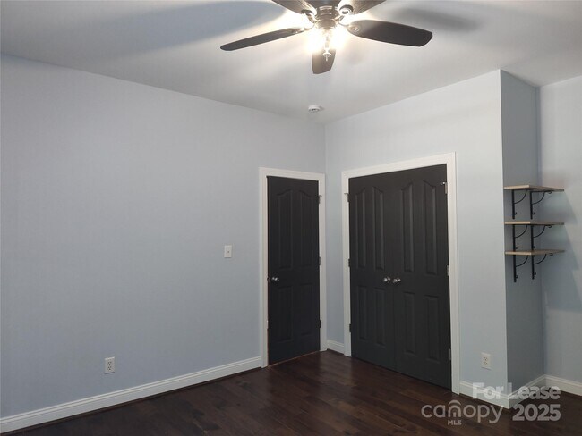 Building Photo - 9009 Hammersley Dr