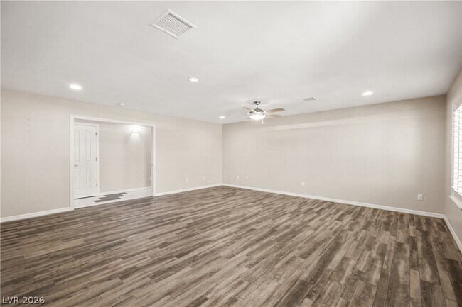 Building Photo - 6288 Fisher Ave