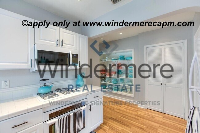 Building Photo - Charming Updated Home in Desirable Colonial Heights – Prime Location!