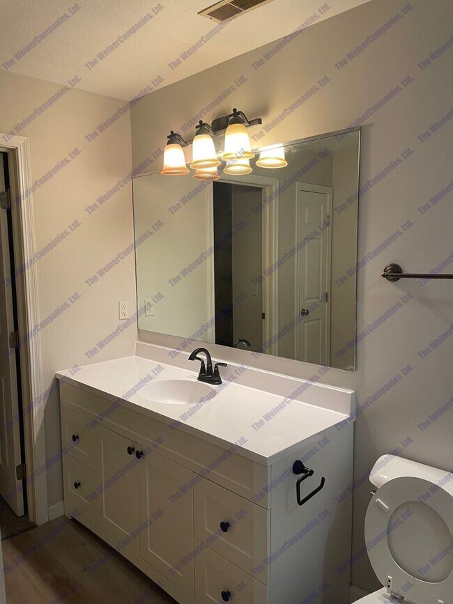 Building Photo - Now leasing for August!