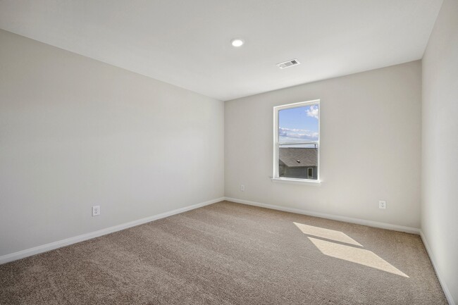 Building Photo - 376 Fastboy Ln