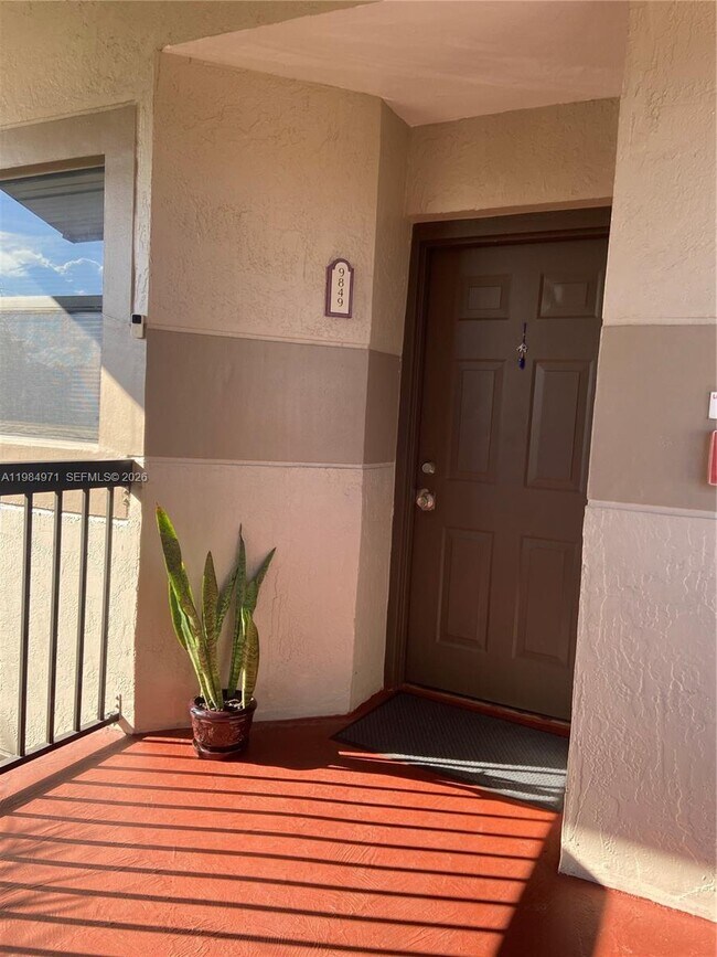 Building Photo - 9849 Nob Hill Ln