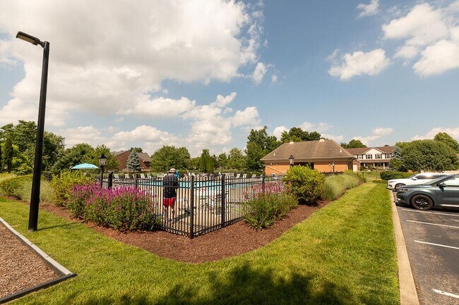 Building Photo - 2059 Arbor Springs Blvd