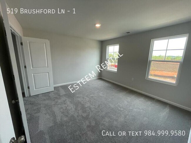Building Photo - 519 Brushford Ln