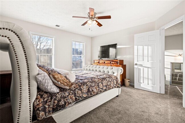 Building Photo - 2034 Locksley Terrace