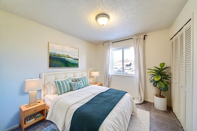 Building Photo - 4450 McGrew Cir