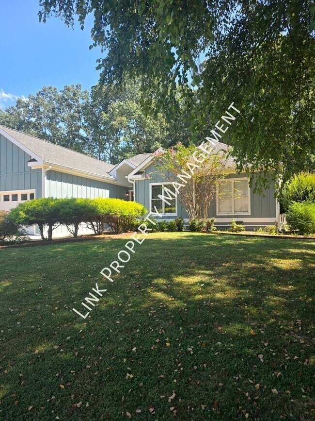 Building Photo - 6710 W Point Dr