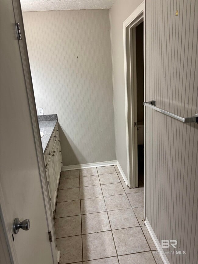 Building Photo - 171 Montclair Loop