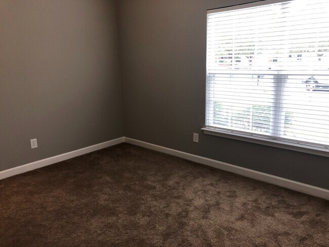 Building Photo - Waxhaw Location!