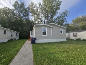 Building Photo - 835 MacBeth Cir