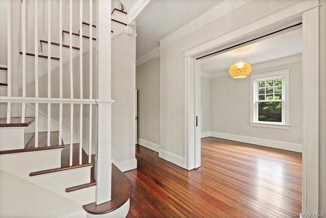 Building Photo - 518 Prospect Ave