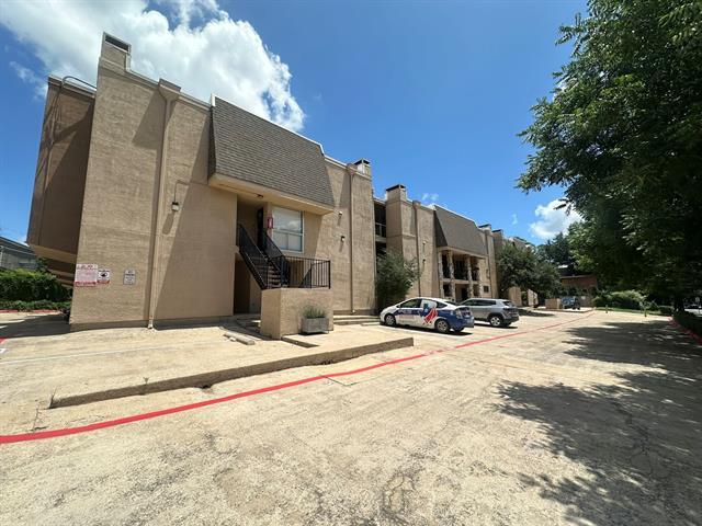 Building Photo - 4044 Buena Vista St