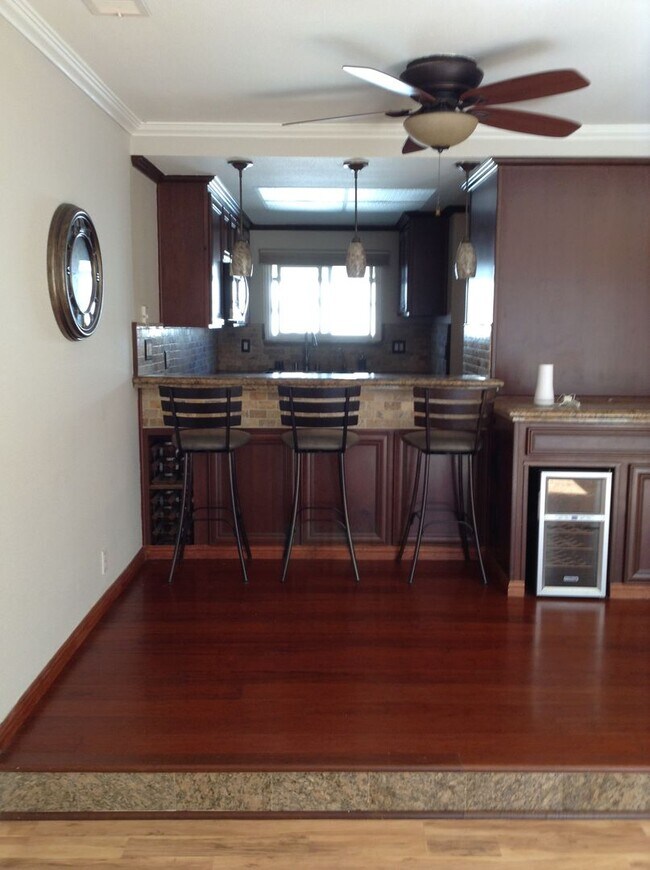 Building Photo - Stunning Townhouse on Mission Boulevard of Fremont