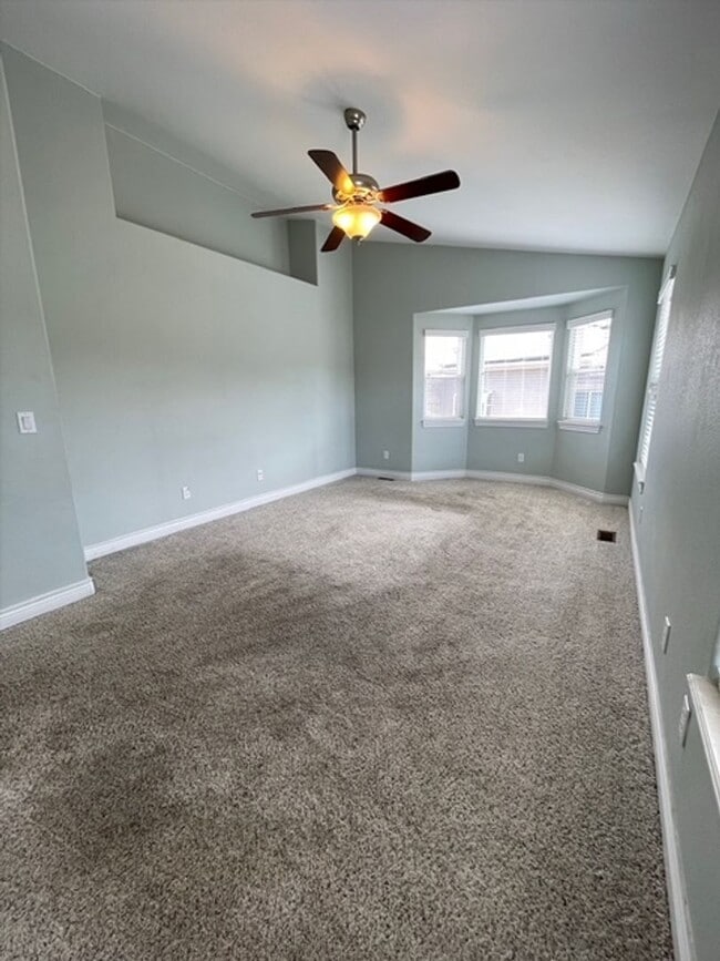 Building Photo - WELCOME HOME!