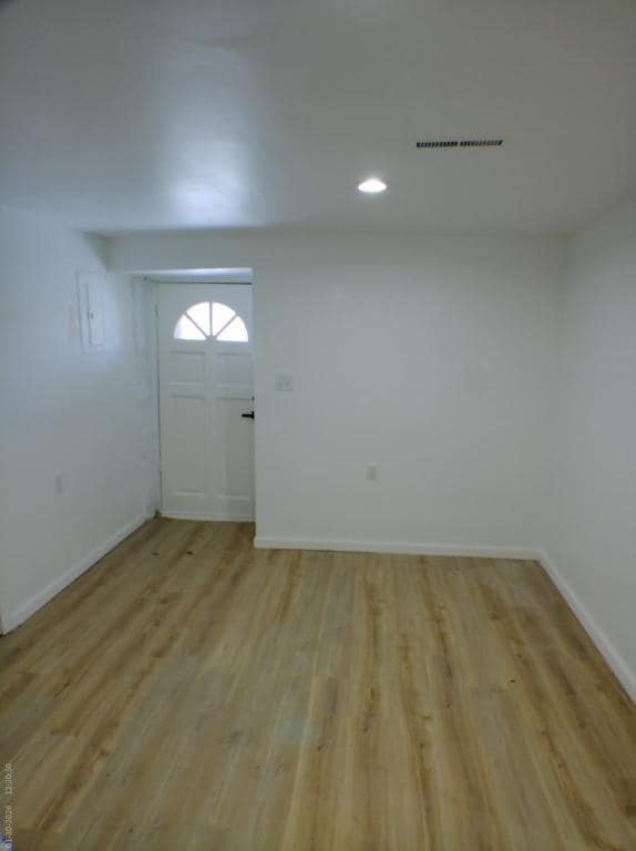 Building Photo - 5302 N Spruce Ave