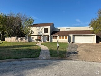 Building Photo - 1205 King Arthur Cir