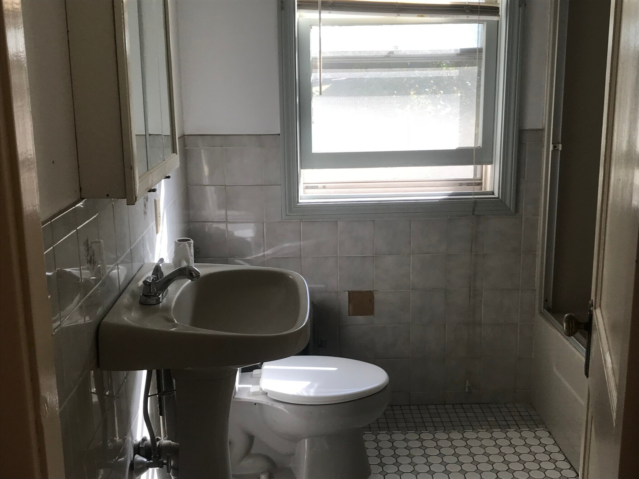 Building Photo - 8 Auburn Ave