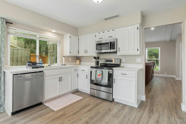 Building Photo - 1803 Richland Dr