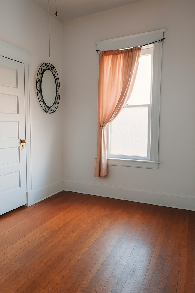 Building Photo - 1209 Berkley Ave