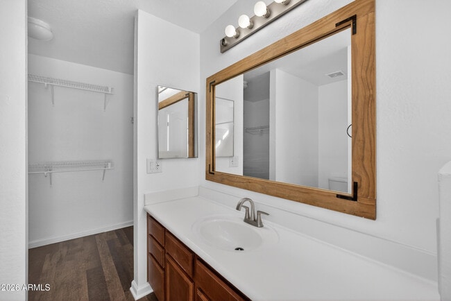 Building Photo - 2130 Sabino Ln