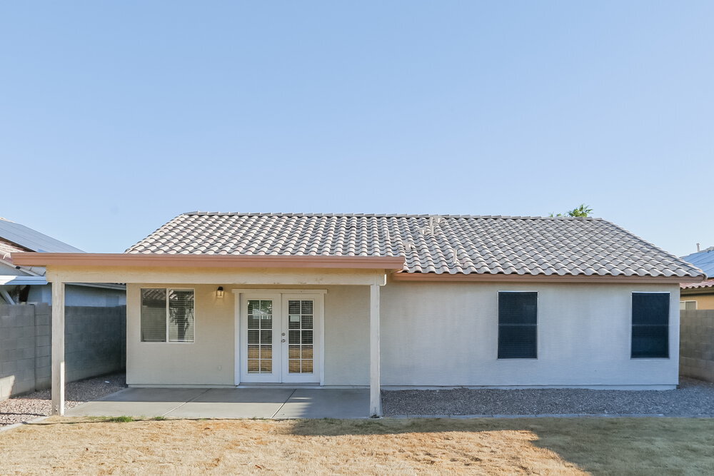 Building Photo - 16183 W Buchanan St