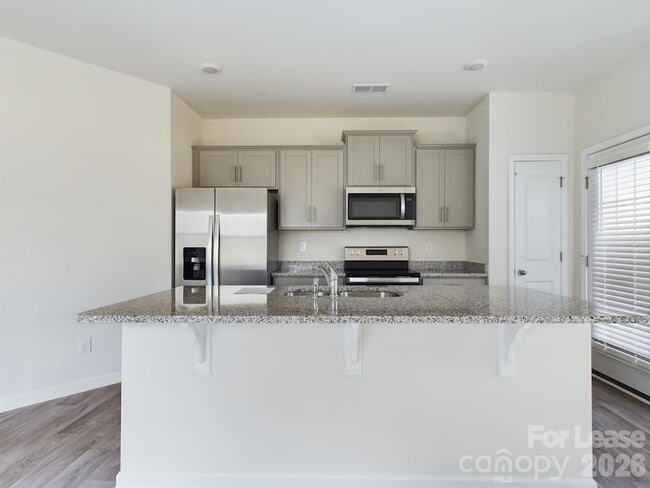 Building Photo - 8021 Murray Br Dr