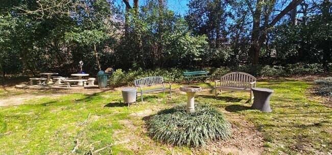 Building Photo - 2965 Pharr Ct S Northwest