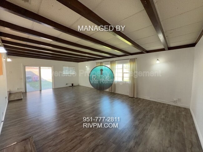 Building Photo - 9817 Olive St