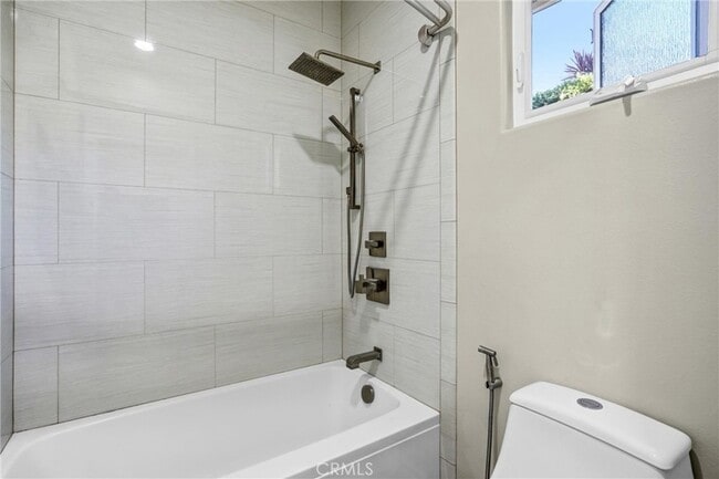 Building Photo - 3329 E Virginia Ave