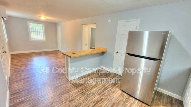 Building Photo - 3018 Pearce St