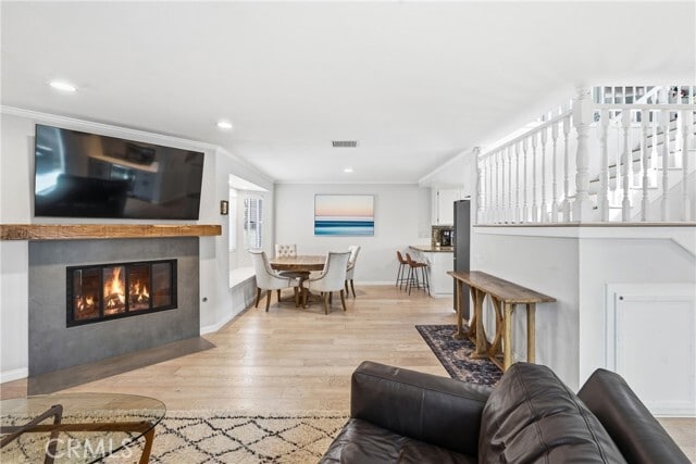 Building Photo - 2213 Dufour Ave