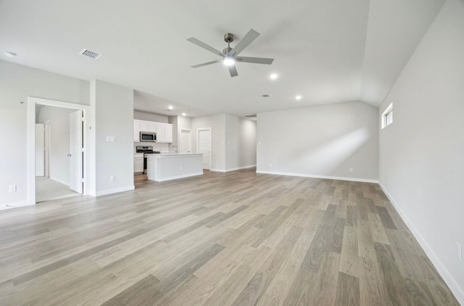 Building Photo - 1012 Rosemary Hill Dr