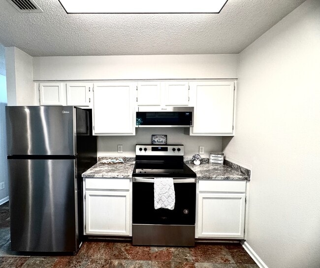 Building Photo - 200 Sandestin Blvd N