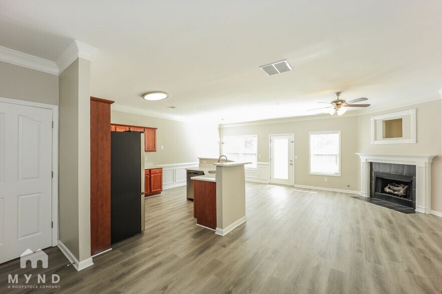 Building Photo - 3470 Oakleaf Pass